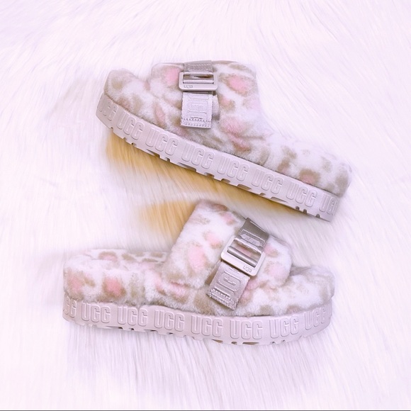 UGG Fluffita Panther Print Sheepskin Platform Slides In White - Picture 5 of 8